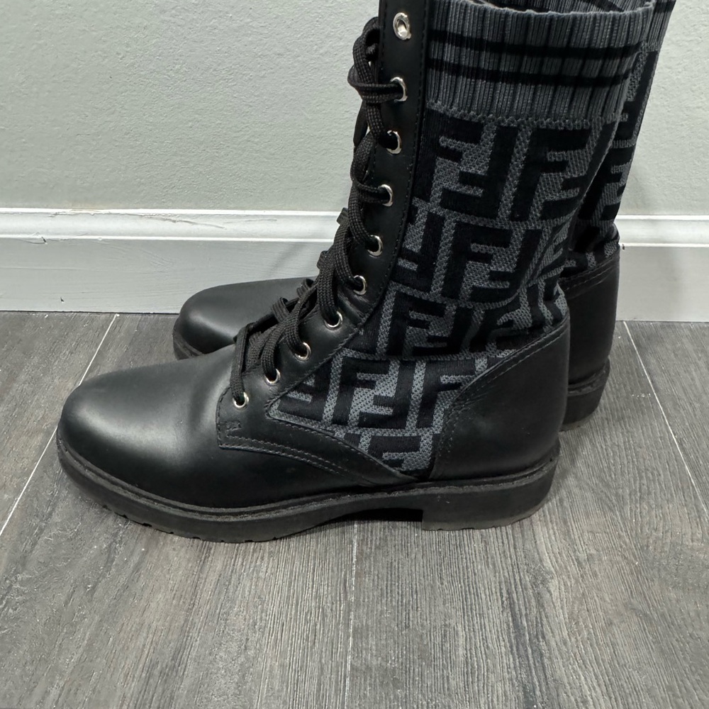 Fendi Rockoko leather & knit combat boots size 41